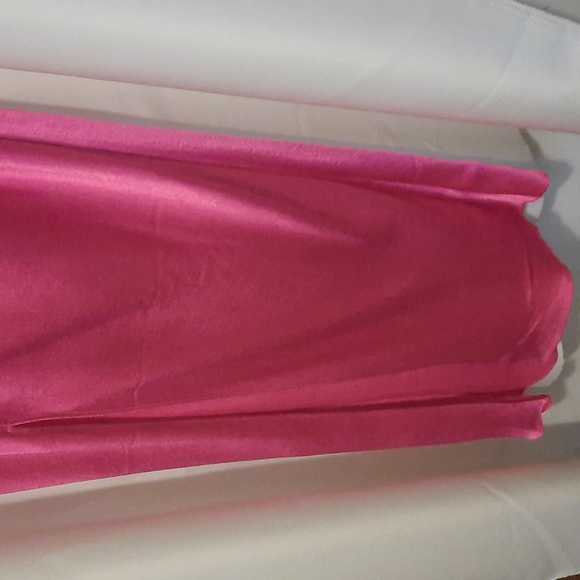 Jcrew , Size 00, Women's Holiday dress. Deep Pink color. Silky, soft material. - Picture 3 of 4
